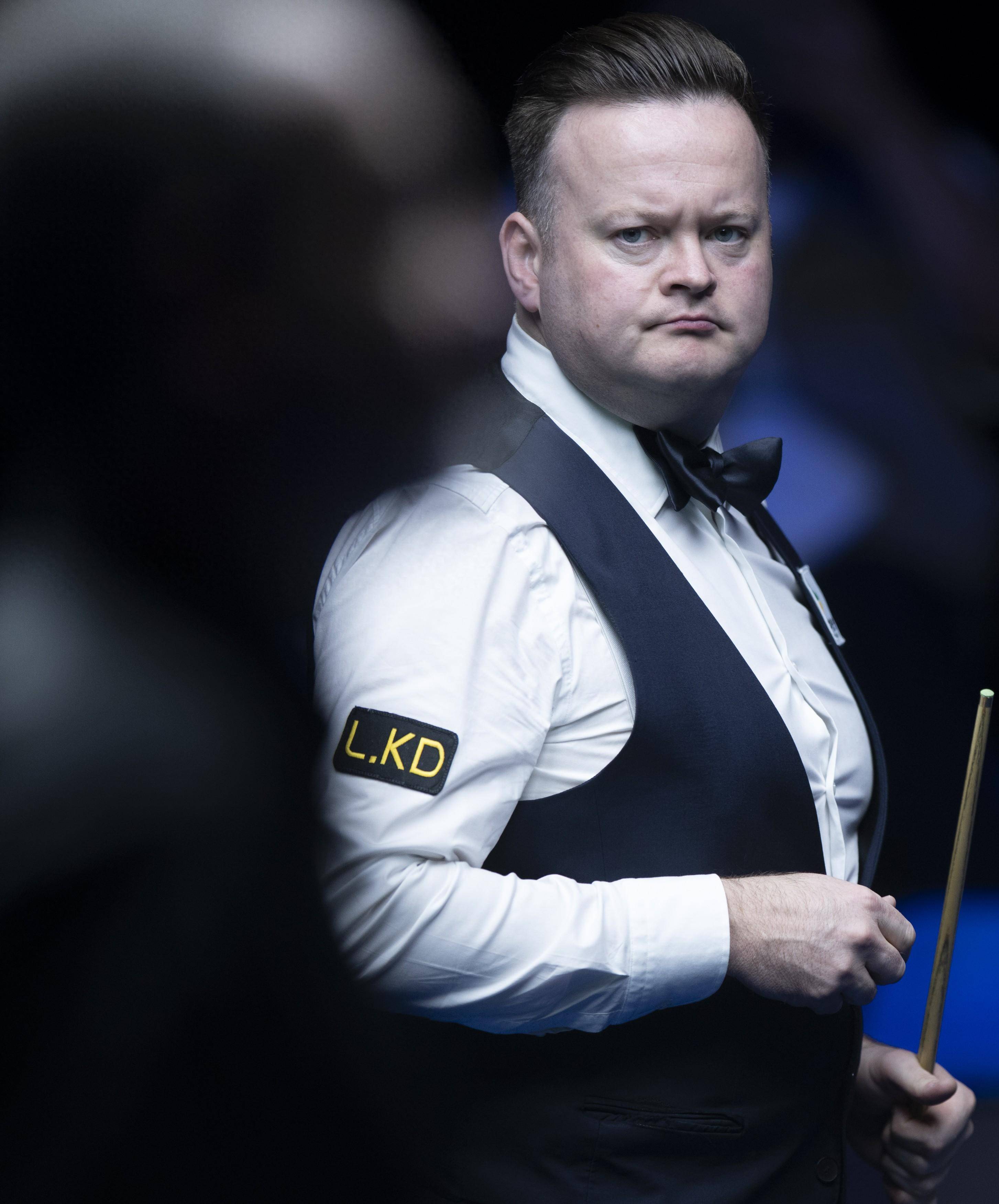 更展示了兄 更展示了兄