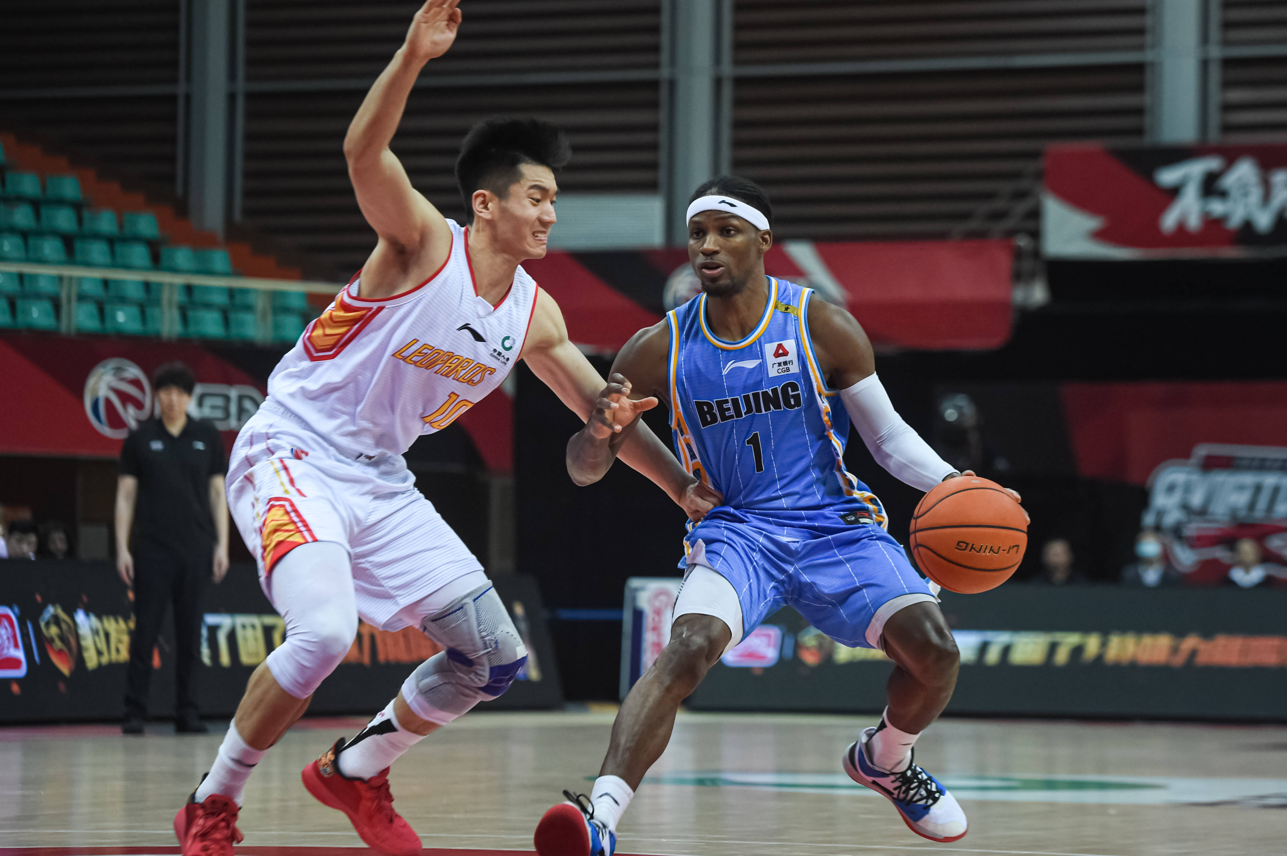 也为社会敲 也为社会敲