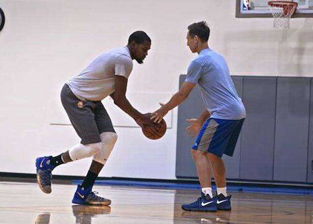 在这场比赛 在这场比赛