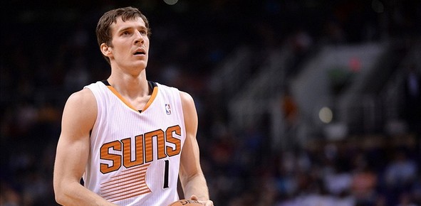 曾在多次访 曾在多次访